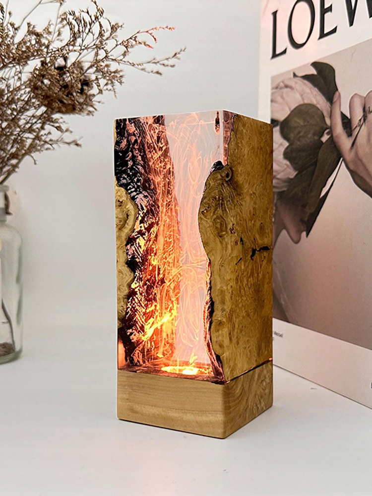 مصباح طاولة من الراتنج بتصميم  - مراجعة Resin Art Baby وسعره